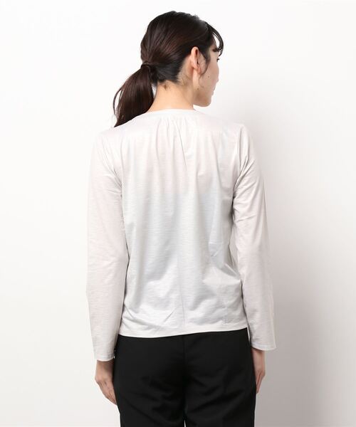 m.f.editorial（エムエフエディトリアル）の「＊エムエフエディトリアルレディース/m.f.editorial：Women シャイニーシフォン シャツ風長袖プルオーバー（Tシャツ/カットソー・レディース・ベージュ・LARGE/MEDIUM）」の2枚目の写真