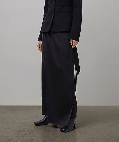 UNSPOKEN(アンスポクン)の「【UNSPOKEN】Half slit A-line long skirt UQ21B021(スカート・レディース・ブラック・S/M/L)」の1枚目の写真