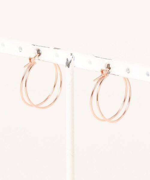 Jenny BY IMMANOEL（ジェニーバイイマノエル）の「silver925 　2連デザインフープピアス（ピアス（両耳用）・レディース・シルバー/ゴールド/ピンクゴールド・FREE）」の4枚目の写真