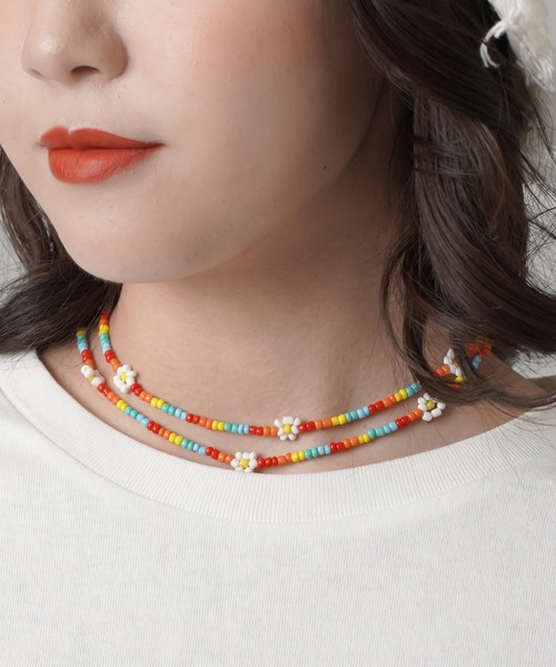 SPINNS（スピンズ）の「3WAY仕様 フラワーデザイン カラービーズマスクチェーン（ネックレス・レディース・A/B/C・ONESIZE）」の17枚目の写真