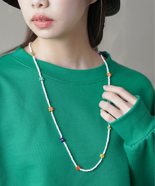 SPINNS（スピンズ）の「3WAY仕様 フラワーデザイン カラービーズマスクチェーン（ネックレス・レディース・A/B/C・ONESIZE）」の21枚目の写真
