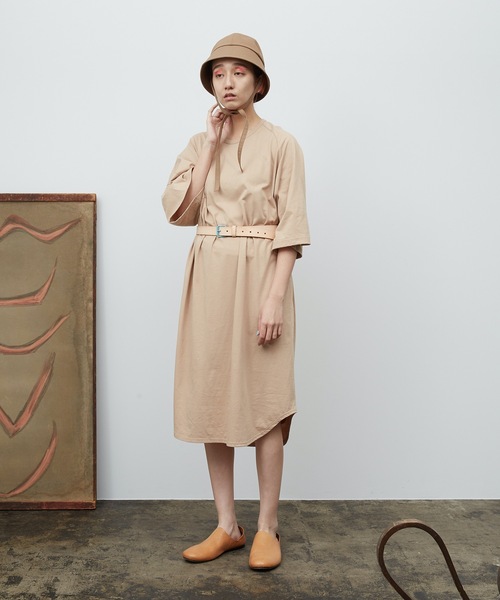 Dulcamara（ドゥルカマラ）の「アシメベースボールOP -CUT & SAWN-（ワンピース・レディース・ベージュ/ブラック/オートミール/グリーン・FREE）」の11枚目の写真