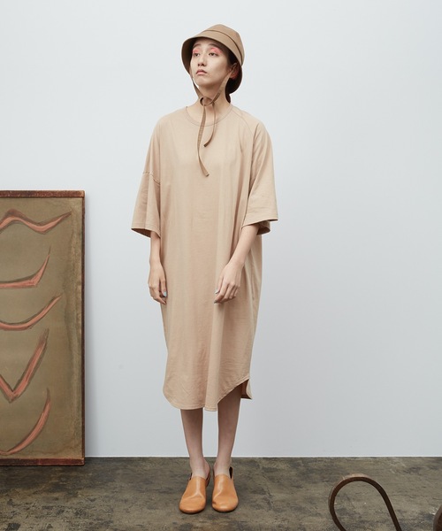 Dulcamara（ドゥルカマラ）の「アシメベースボールOP -CUT & SAWN-（ワンピース・レディース・ベージュ/ブラック/オートミール/グリーン・FREE）」の8枚目の写真