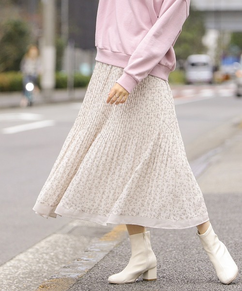 Honeys（ハニーズ）の「配色プリーツスカート（スカート・レディース・ブラック系その他/ベージュ系その他/ブルー系その他/ブルー系その他2・LL/S/M/L）」の2枚目の写真