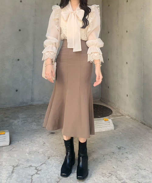 titty＆Co. PETIT（ティティアンドコープティ）の「【2色展開】刺繍レースリボンブラウス（シャツ/ブラウス・レディース・アイボリー/ブラック・FREE）」の3枚目の写真