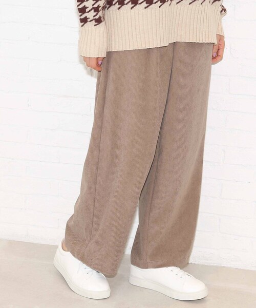 Cutie Blonde（キューティーブロンド）の「◆【S-L】コーデュロイストレートパンツ（その他パンツ・レディース・ブラック/ナチュラル/ブラウン系その他・01/02/03）」の2枚目の写真
