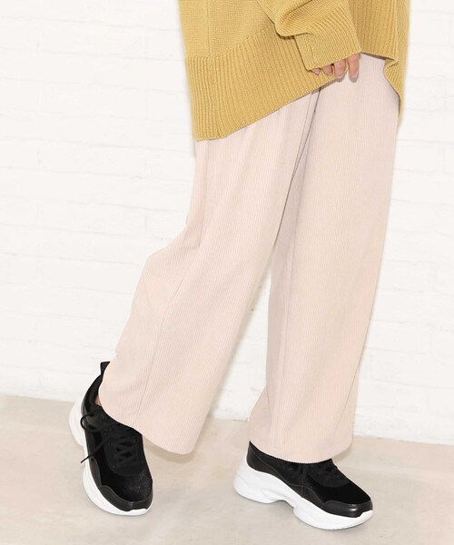 Cutie Blonde（キューティーブロンド）の「◆【S-L】コーデュロイストレートパンツ（その他パンツ・レディース・ブラック/ナチュラル/ブラウン系その他・01/02/03）」の3枚目の写真