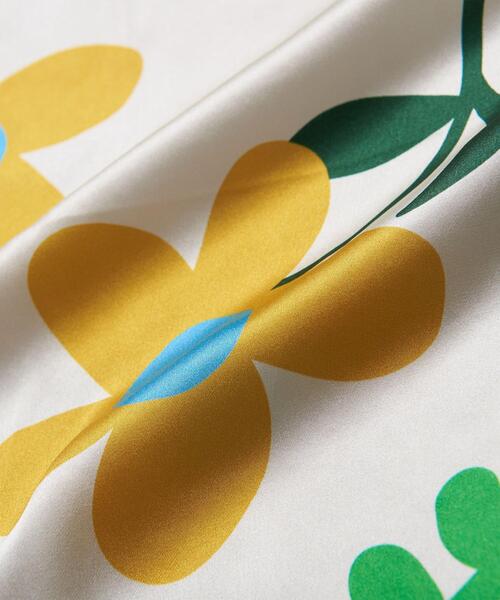 MONKEY TIME（モンキータイム）の「＜monkey time＞ FLOWER SILK SCARF 85/スカーフ（ストール/ショール・メンズ・ライム/ナチュラル・FREE）」の5枚目の写真