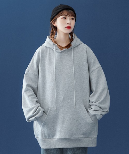 .KOM(ドットコム)の「A'GEM/9 × .kom『.kom/ドットケーオーエム』ルーズシルエット プルオーバーパーカー(パーカー・レディース・ホワイト/ライトブルー/ブラック/パープル/ネイビー/グレー/ピンク/オレンジ/ブルー・M/L/XL)」の3枚目の写真