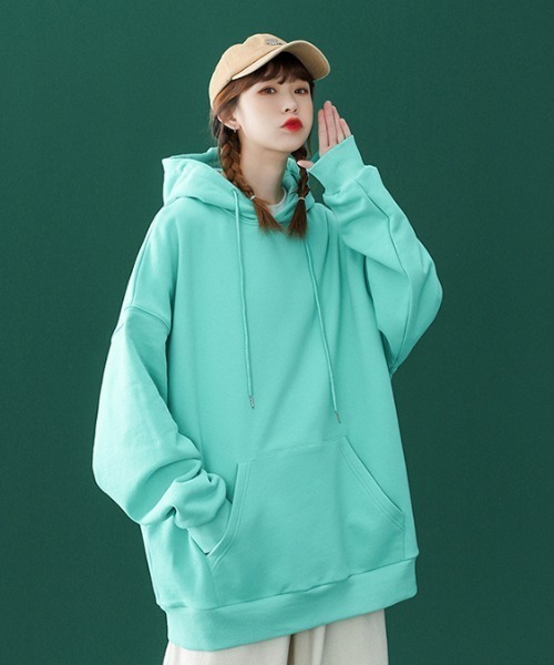 .KOM(ドットコム)の「A'GEM/9 × .kom『.kom/ドットケーオーエム』ルーズシルエット プルオーバーパーカー(パーカー・レディース・ホワイト/ライトブルー/ブラック/パープル/ネイビー/グレー/ピンク/オレンジ/ブルー・M/L/XL)」の4枚目の写真