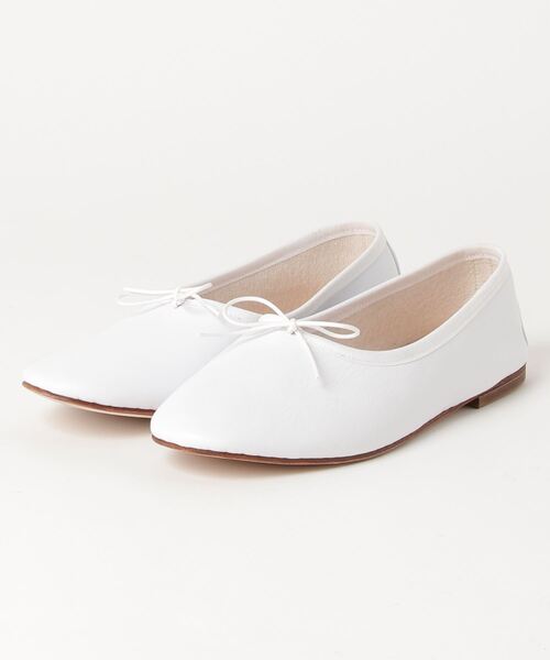 AMERICAN RAG CIE(アメリカンラグシー)の「SPELTA OLGA SETA CALF(バレエシューズ・レディース・ホワイト/ブラック・38/36/37)」の1枚目の写真