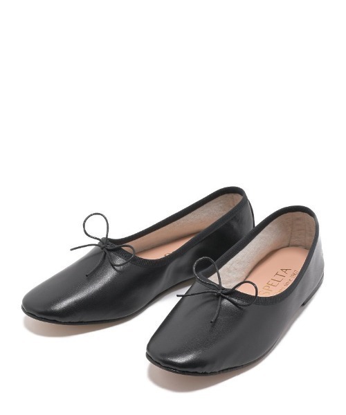AMERICAN RAG CIE(アメリカンラグシー)の「SPELTA OLGA SETA CALF(バレエシューズ・レディース・ホワイト/ブラック・38/36/37)」の2枚目の写真