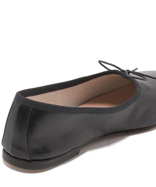 AMERICAN RAG CIE(アメリカンラグシー)の「SPELTA OLGA SETA CALF(バレエシューズ・レディース・ホワイト/ブラック・38/36/37)」の5枚目の写真