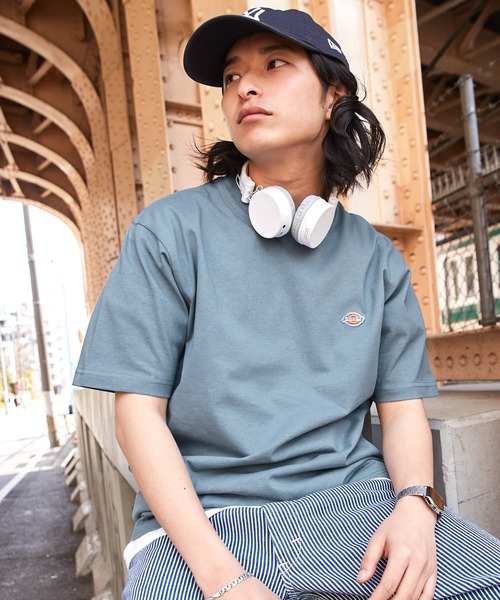 Dickies（ディッキーズ）の「Dickies/ディッキーズ ロゴワッペン ポケットオーバーサイズ半袖Tシャツ（Tシャツ/カットソー・メンズ・ホワイト系/ベージュ系/サックスブルー/ブラック/グリーン/ネイビー/ベージュ/オートミール/グリーン系/オレンジ/ブラック系/ネイビー系/ホワイト/ホワイト系その他/ブルー/ブルー系2/グリーン系2/ブラック系2/ホワイト系2/イエロー系/ネイビー系1/ネイビー系2/イエロー系2・L/XL/M）」の15枚目の写真