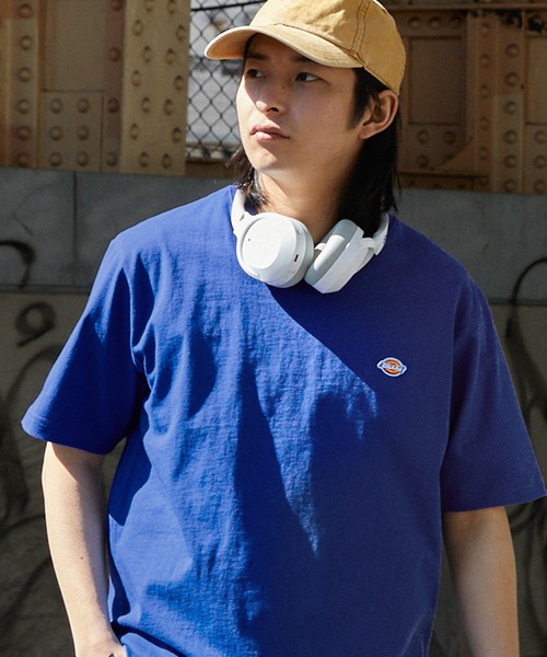 Dickies（ディッキーズ）の「Dickies/ディッキーズ ロゴワッペン ポケットオーバーサイズ半袖Tシャツ（Tシャツ/カットソー・メンズ・ホワイト系/ベージュ系/サックスブルー/ブラック/グリーン/ネイビー/ベージュ/オートミール/グリーン系/オレンジ/ブラック系/ネイビー系/ホワイト/ホワイト系その他/ブルー/ブルー系2/グリーン系2/ブラック系2/ホワイト系2/イエロー系/ネイビー系1/ネイビー系2/イエロー系2・L/XL/M）」の16枚目の写真