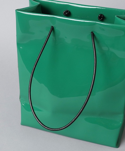 UNKNOWN PRODUCTS(アンノウンプロダクツ)の「【 UNKNOWN PRODUCTS / アンノウンプロダクツ 】 ENAMEL PAPER BAG / エナメルペーパーバッグ(トートバッグ・レディース・レッド/グリーン・FREE)」の11枚目の写真