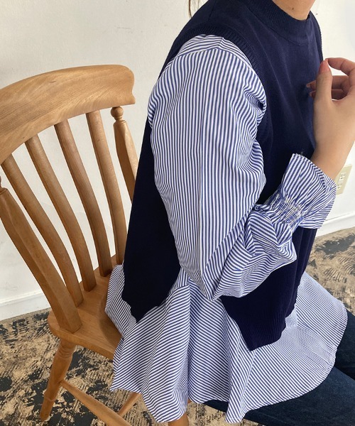 Doux Belle（ドゥーベル）の「デザインシャツ×ニットベスト２点セット（ベスト・レディース・ブラック/ネイビー/グレー・FREE）」の8枚目の写真
