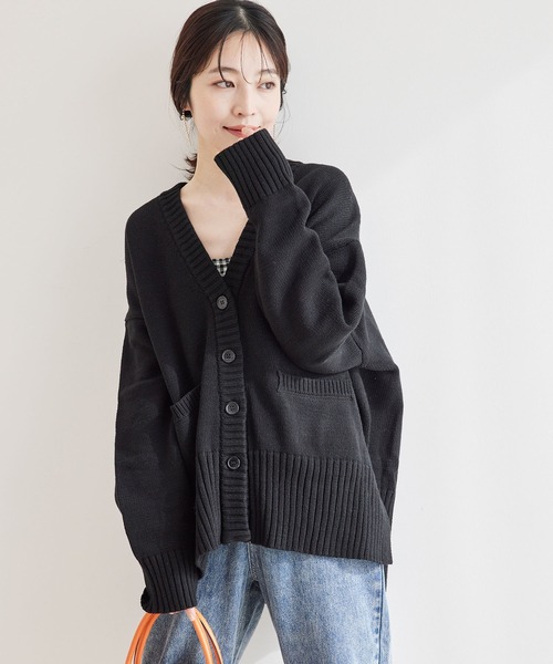 vis-`a-vis（ビサビ）の「【WEB限定】オーバーサイズポケット付きV