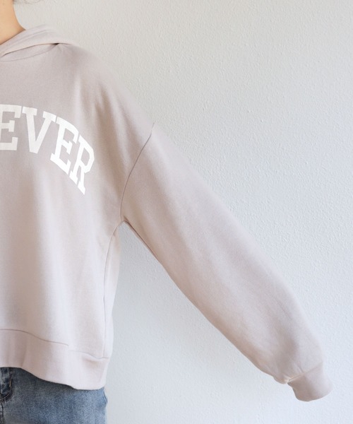 andme（アンドミー）の「バックスリットミニ裏毛スウェットパーカートップス（パーカー・レディース・チャコールグレー/ブラック/アイボリー/モカ/グレイッシュベージュ・M）」の18枚目の写真