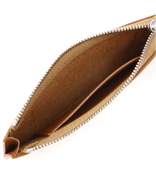 MARGARET HOWELL（マーガレットハウエル）の「OILED LEATHER（ポーチ・レディース・オリーブドラブ/ライトブラウン・FREE）」の6枚目の写真