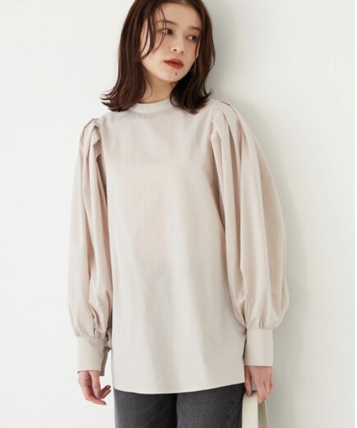 ELENCARE DUE(エレンカーレデュエ)の「・ELENCARE DUE ボリュームスリーブブラウス(シャツ/ブラウス・レディース・ブルー/オフホワイト/ベージュ/ブラック・FREE)」の1枚目の写真