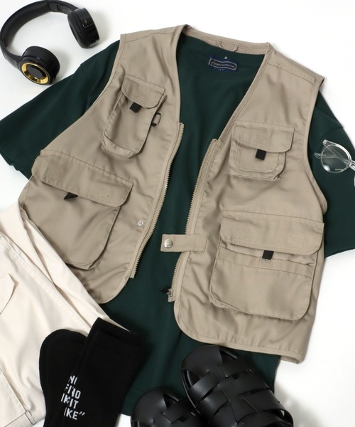 Salong hameu(サロン ハミュー)の「多ポケットのフィッシングベスト メンズ レディース(ベスト・メンズ・チャコールグレー/ベージュ/カーキ・M/L/XL)」の3枚目の写真