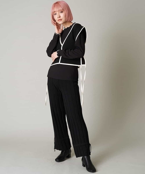 A de a.v.v（アードアー・ヴェ・ヴェ）の「配色レザーニットベスト（ニット/セーター・レディース・ホワイト/ブラック/クリーム・39）」の4枚目の写真