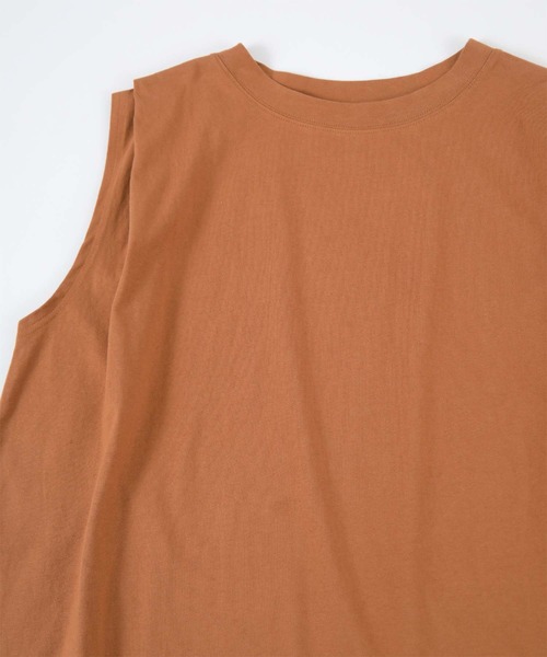 titivate(ティティベイト)の「ショルダータックノースリーブトップス(Tシャツ/カットソー・レディース・ライトブラウン/チャコール/ラベンダー/オフホワイト/ブラック・M/S)」の21枚目の写真