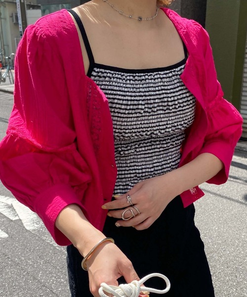 archives（アルシーヴ）の「シャーリングキャミソール（キャミソール・レディース・ブラック/ベージュ/オレンジ/ブルー/グリーン・MEDIUM）」の2枚目の写真