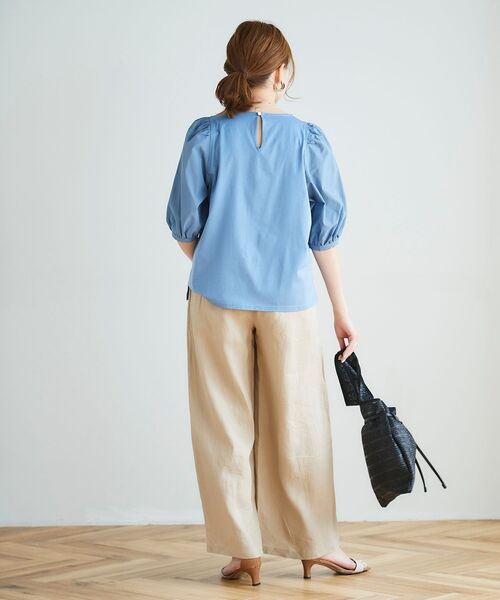 le.coeur blanc(ルクールブラン)の「マーセライズボリュームスリーブプルオーバー(Tシャツ/カットソー・レディース・ライトブルー/ブラック/オフホワイト・38)」の13枚目の写真