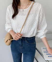 カットワーク刺繍ボリュウームスリーブブラウス