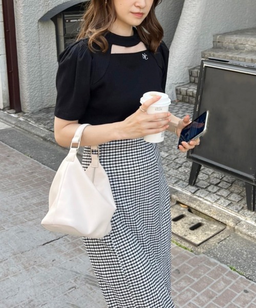 one after another NICE CLAUP（ワンアフターアナザーナイスクラップ）の「ノンストレスで履ける　しぼしぼスリットスカート（スカート・レディース・ブラック/ブラック系その他/サックスブルー系/ピンク系その他・FREE）」の8枚目の写真