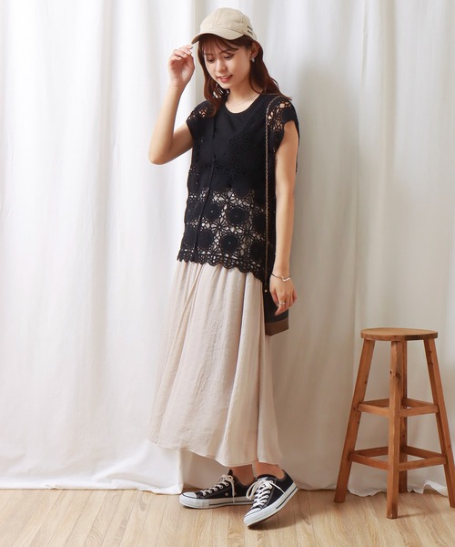 libelle more（リベル モア）の「かぎ針風透かし柄ベスト（ベスト・レディース・ブラック/アイボリー/モカ・M/L）」の10枚目の写真