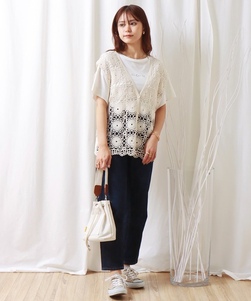 libelle more（リベル モア）の「かぎ針風透かし柄ベスト（ベスト・レディース・ブラック/アイボリー/モカ・M/L）」の5枚目の写真