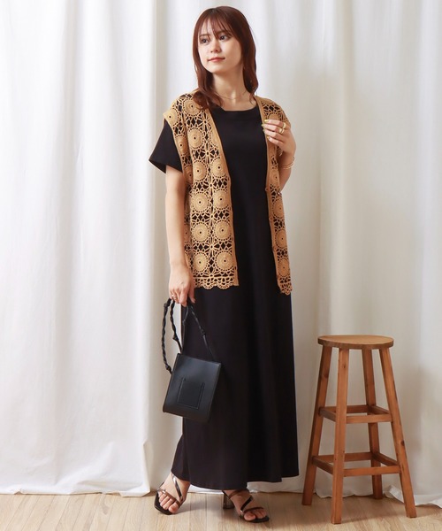 libelle more（リベル モア）の「かぎ針風透かし柄ベスト（ベスト・レディース・ブラック/アイボリー/モカ・M/L）」の15枚目の写真