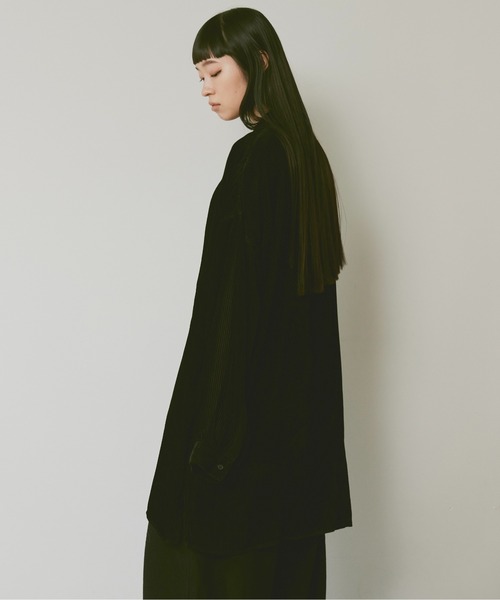 Utusiyo(ウツシヨ)の「corduroy shirt 哀愁(シャツ/ブラウス・メンズ・ブラック/ブルー・FREE)」の4枚目の写真