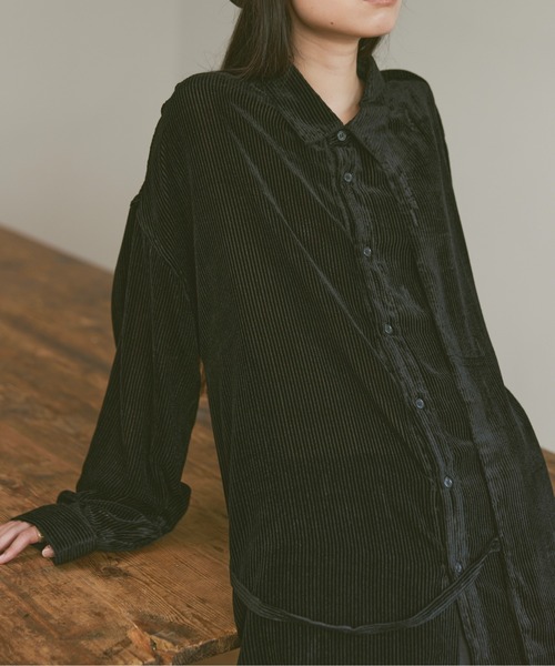 Utusiyo(ウツシヨ)の「corduroy shirt 哀愁(シャツ/ブラウス・メンズ・ブラック/ブルー・FREE)」の9枚目の写真