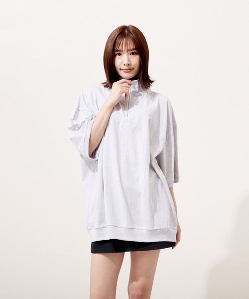 VIBGYOR(ヴィブジョー)の「ハーフZIP 刺繍 半袖 Hi/N(BEY)(Tシャツ/カットソー・メンズ・ブラック/ロイヤルブルー/アッシュグレー・MEDIUM/LARGE)」の4枚目の写真