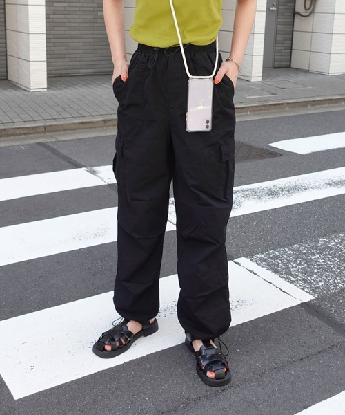 CORNERS（コーナーズ）の「イージーカーゴパンツ（カーゴパンツ・レディース・ブラック/オフホワイト/カーキ/ブルー/グリーン/レッド/アイボリー・M/L）」の8枚目の写真