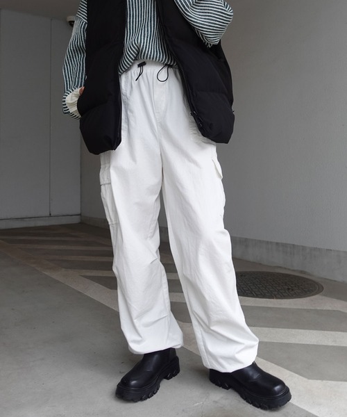 CORNERS（コーナーズ）の「イージーカーゴパンツ（カーゴパンツ・レディース・ブラック/オフホワイト/カーキ/ブルー/グリーン/レッド/アイボリー・M/L）」の18枚目の写真