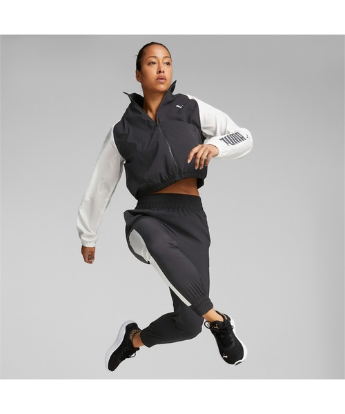 PUMA（プーマ）の「PUMA プーマ ウィメンズ トレーニング PUMA FIT ロゴ カラーブロック ウーブンジャケット（ブルゾン・レディース・ブラック×ホワイト・SMALL/MEDIUM/LARGE/X-LARGE）」の4枚目の写真