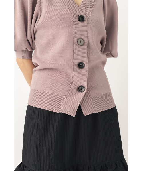 LILIDIA(リリディア)の「Big ButtonsニットカーデTOP(ニット/セーター・レディース・アイボリー/ピンク/ブラック・MEDIUM/SMALL)」の6枚目の写真