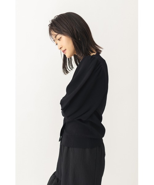 LILIDIA(リリディア)の「Big ButtonsニットカーデTOP(ニット/セーター・レディース・アイボリー/ピンク/ブラック・MEDIUM/SMALL)」の15枚目の写真