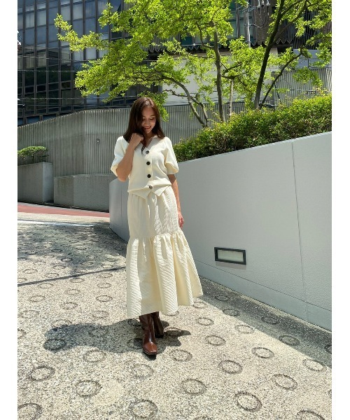 LILIDIA(リリディア)の「Big ButtonsニットカーデTOP(ニット/セーター・レディース・アイボリー/ピンク/ブラック・MEDIUM/SMALL)」の12枚目の写真