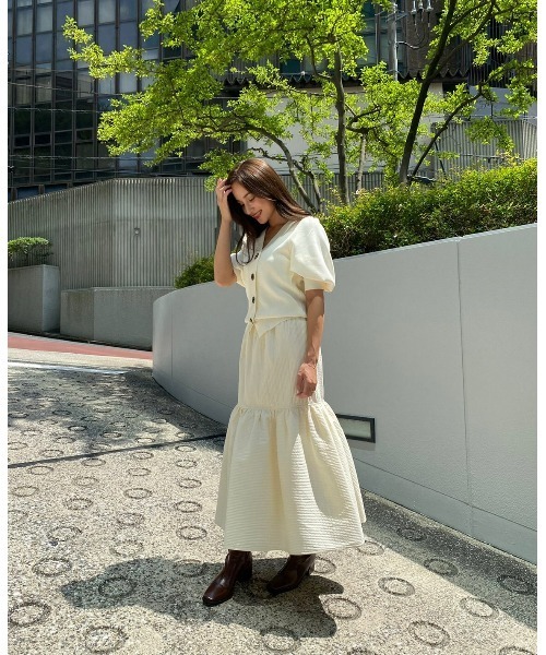 LILIDIA(リリディア)の「Big ButtonsニットカーデTOP(ニット/セーター・レディース・アイボリー/ピンク/ブラック・MEDIUM/SMALL)」の13枚目の写真