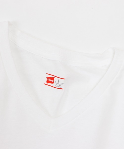 HANES（ヘインズ）の「【Hanes/ヘインズ】メンズ 魂シリーズ【2枚組】ビジカジ魂 VネックTシャツ（Tシャツ/カットソー・メンズ・ホワイト/ブラック・MEDIUM/LARGE/X-LARGE）」の5枚目の写真