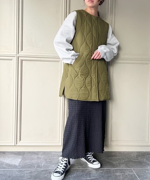 junoah(ジュノア)の「キルティングベスト(ベスト・レディース・カーキ/アイボリー/ブラック・MEDIUM/LARGE)」の13枚目の写真