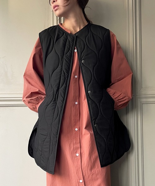 junoah(ジュノア)の「キルティングベスト(ベスト・レディース・カーキ/アイボリー/ブラック・MEDIUM/LARGE)」の17枚目の写真