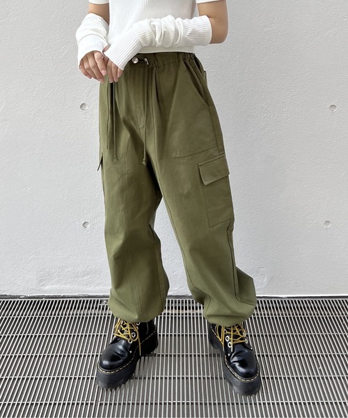 one way（ワンウェイ）の「カーゴポケットパンツ（カーゴパンツ・レディース・ホワイト/ブラック/ダークグリーン・FREE）」の3枚目の写真
