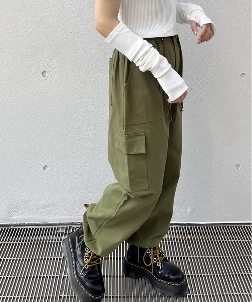 one way（ワンウェイ）の「カーゴポケットパンツ（カーゴパンツ・レディース・ホワイト/ブラック/ダークグリーン・FREE）」の16枚目の写真